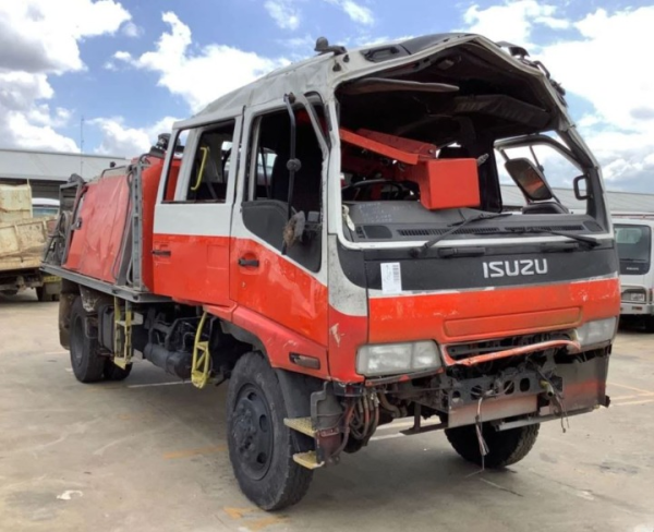 Isuzu FSS 550 4x4 V4233