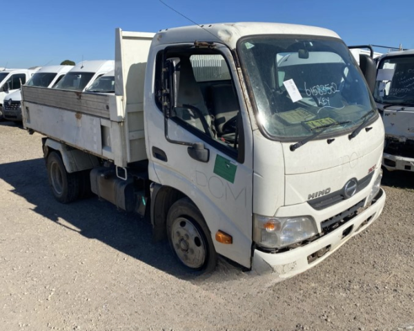 Hino 616 Tipper V4240