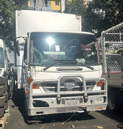 Hino FD8J V4250